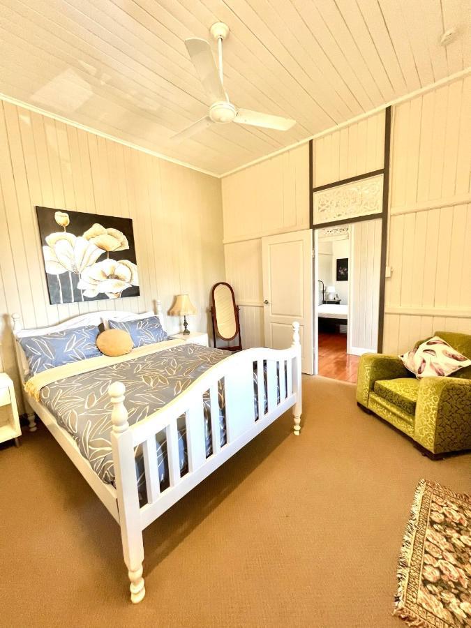 Childers Charmer With Aircon, Wifi & Modern Luxuries Exterior foto